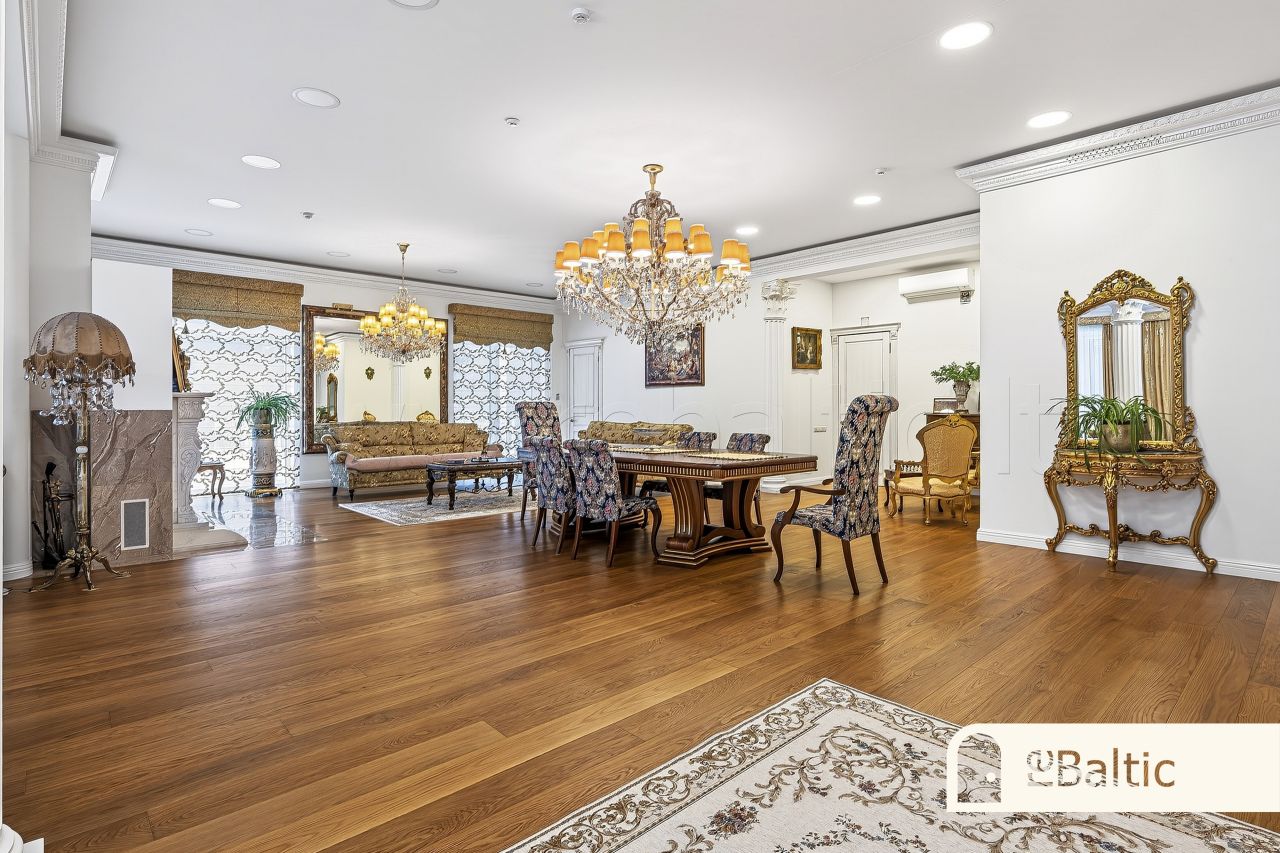 Parduodamas namas Lauksargio g., Valakampiai