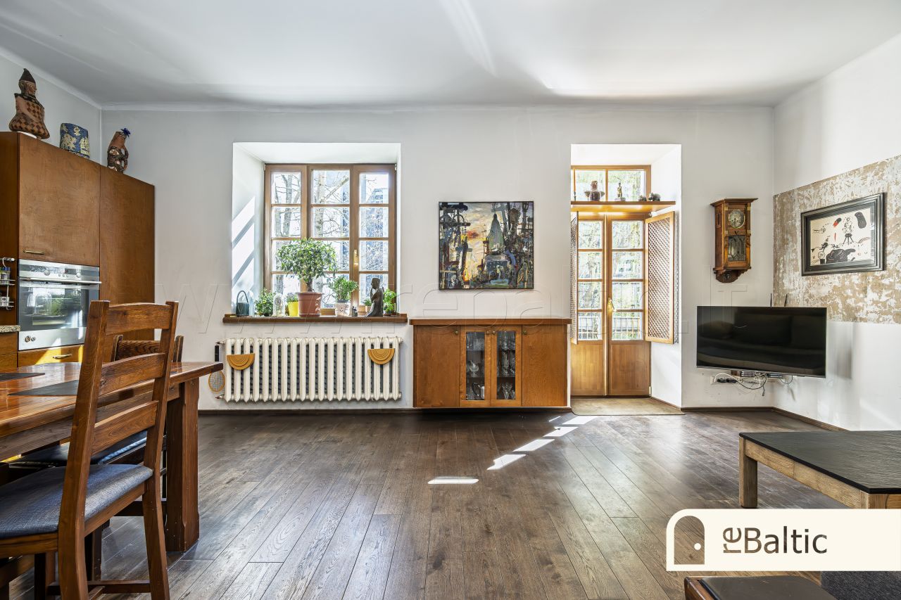 Parduodamas butas J. Savickio g., Naujamiestis