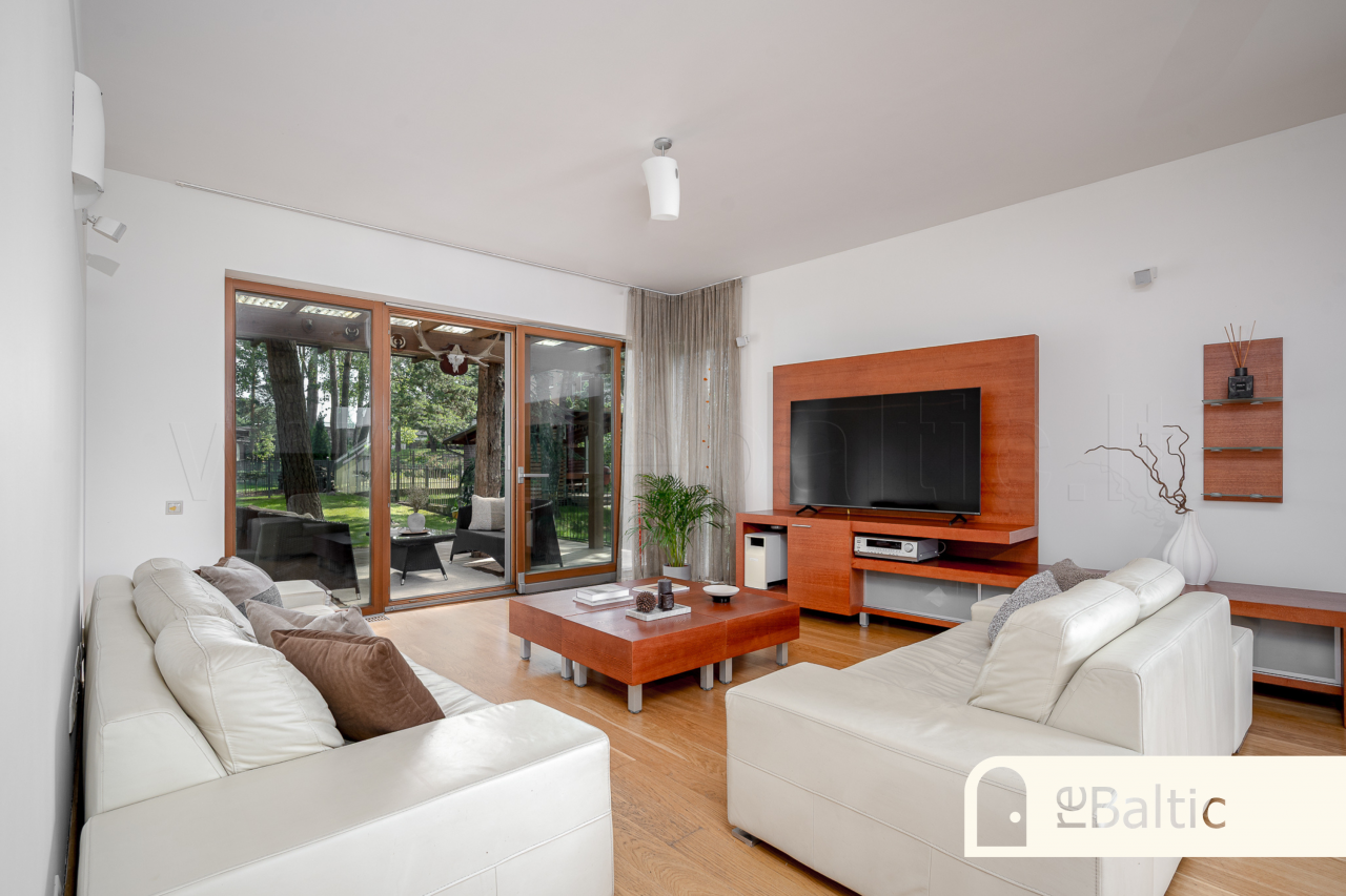 Parduodamas namas Angelavos g., Pilaitė